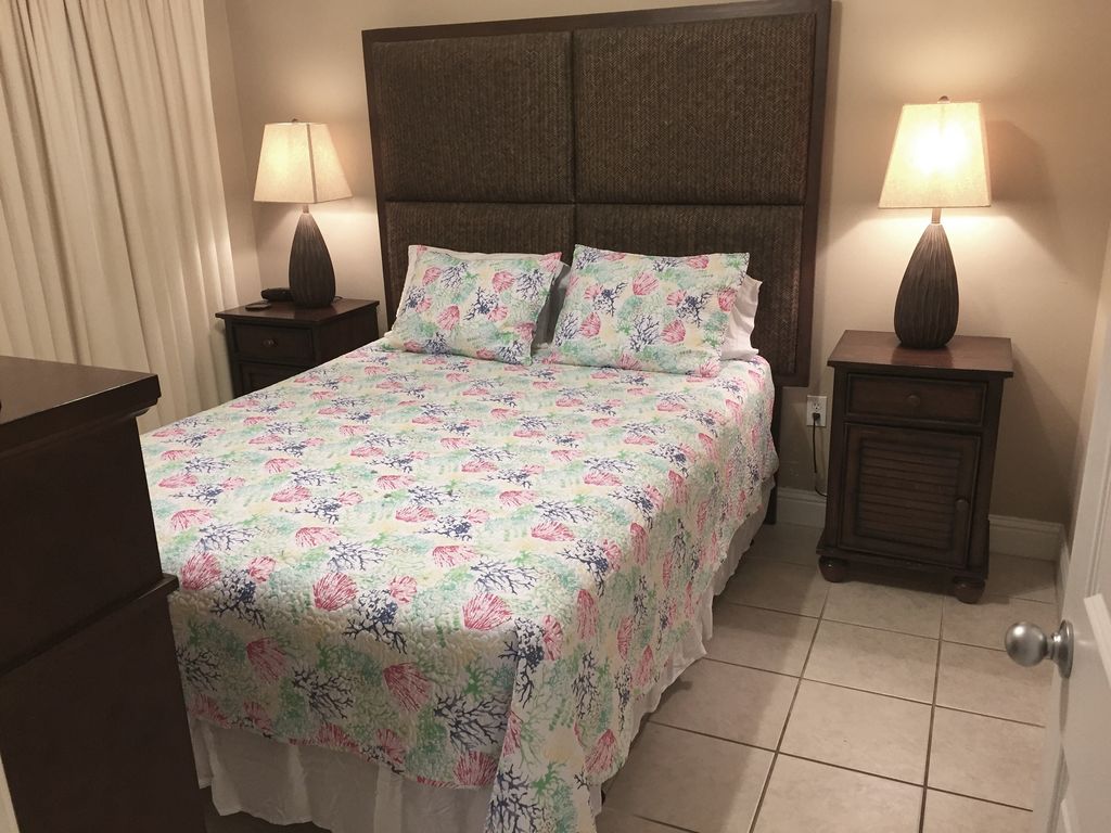 Guest Bedroom with Queen Bed and Private Bath