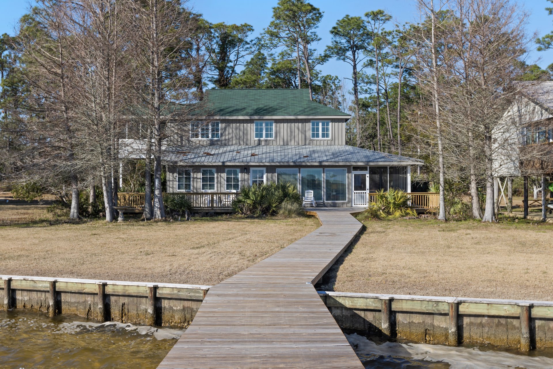 Waterfront Home Near Pirates Cove