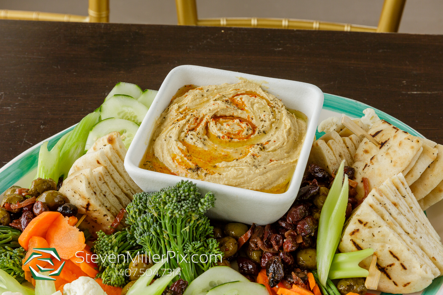 orlando catering - Roasted Garlic Hummus 
