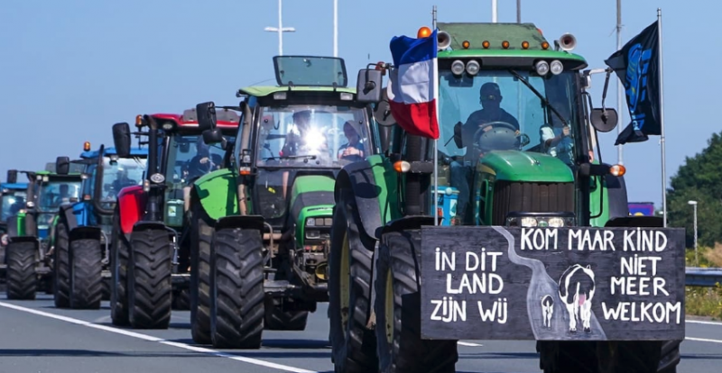 Image of protesting farmers